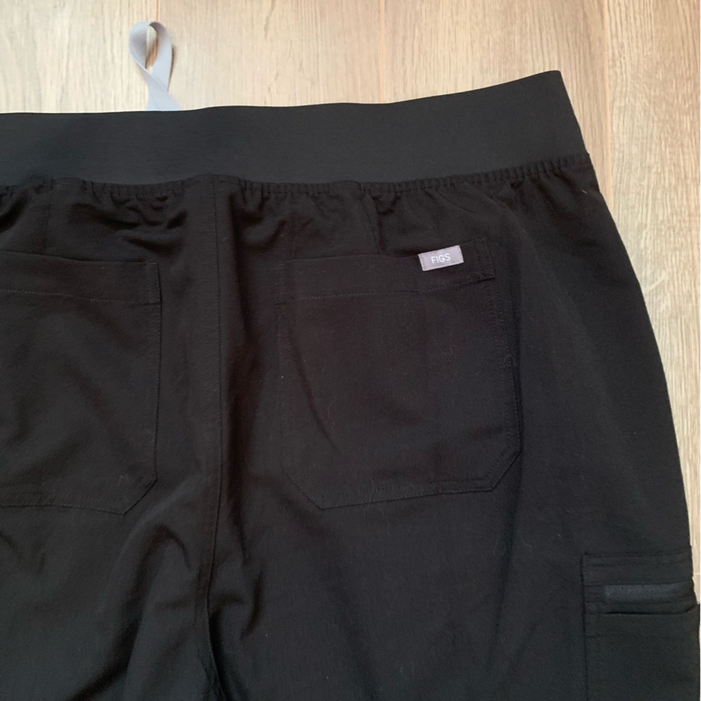 Figs Scrub Pants - Picture 7 of 9